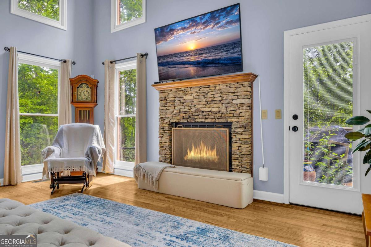 1040 Skipstone Point