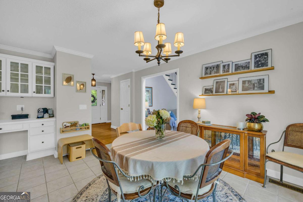 1040 Skipstone Point