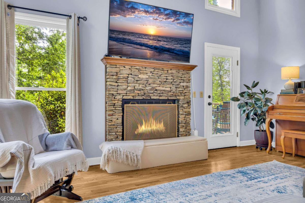 1040 Skipstone Point