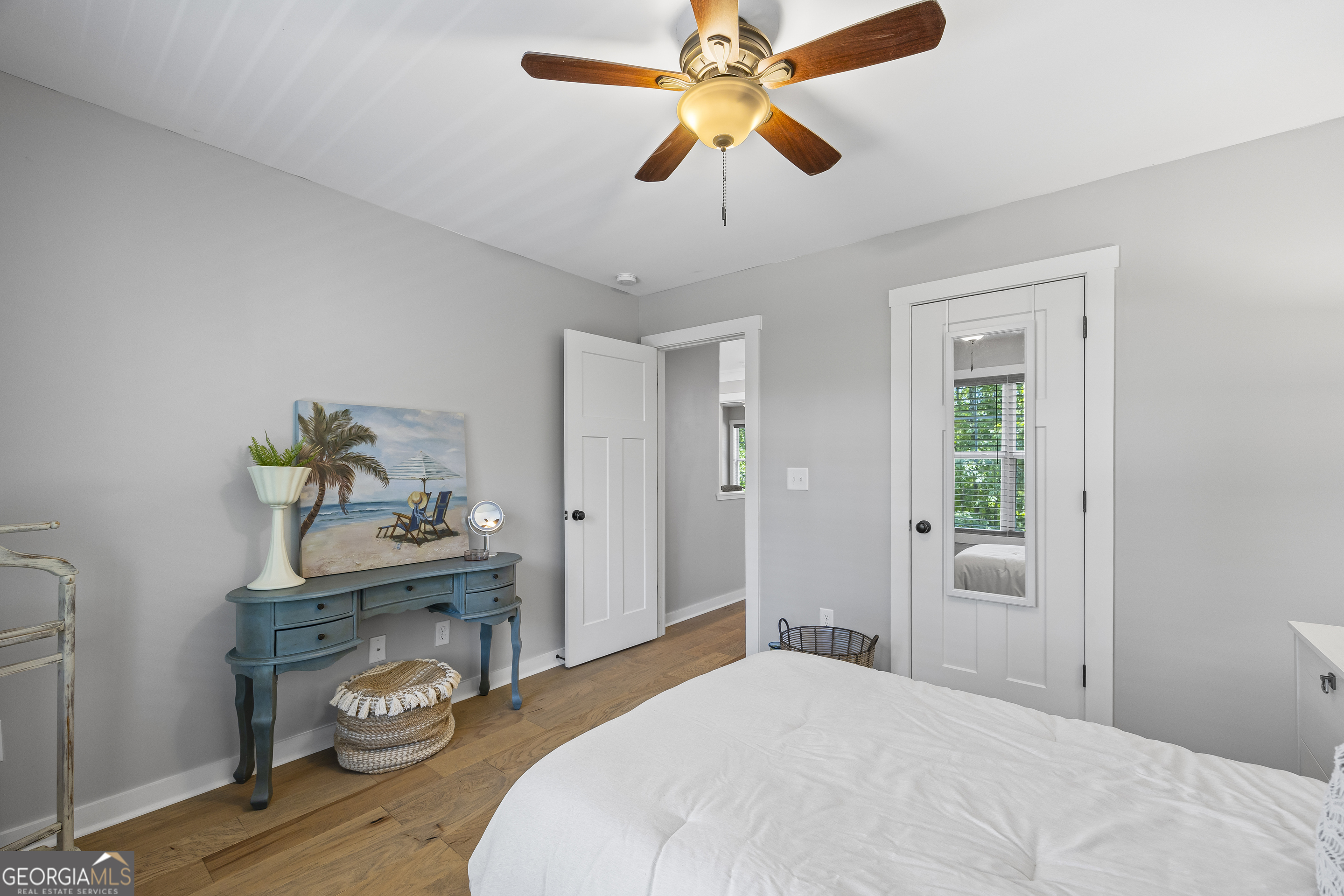 211 Blackthorn Road