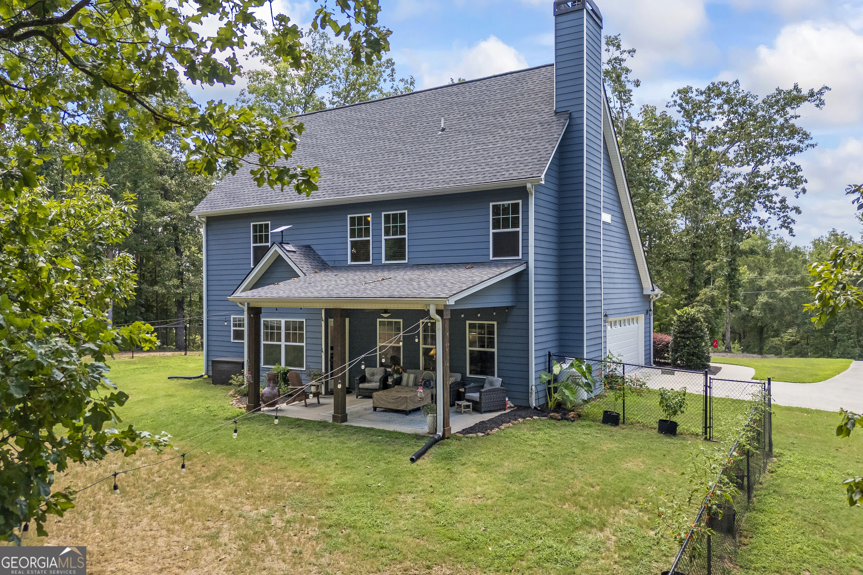 211 Blackthorn Road