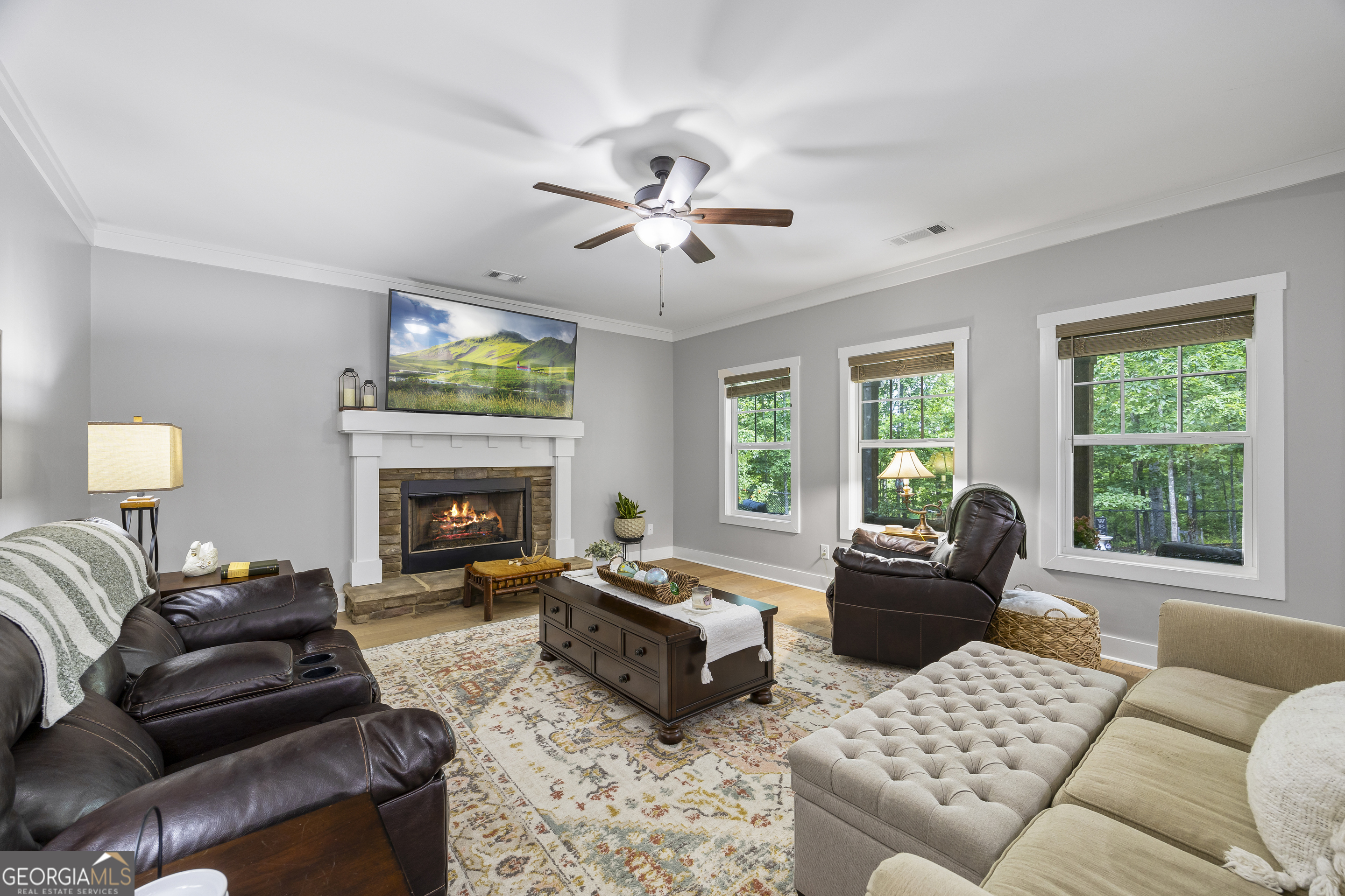 211 Blackthorn Road