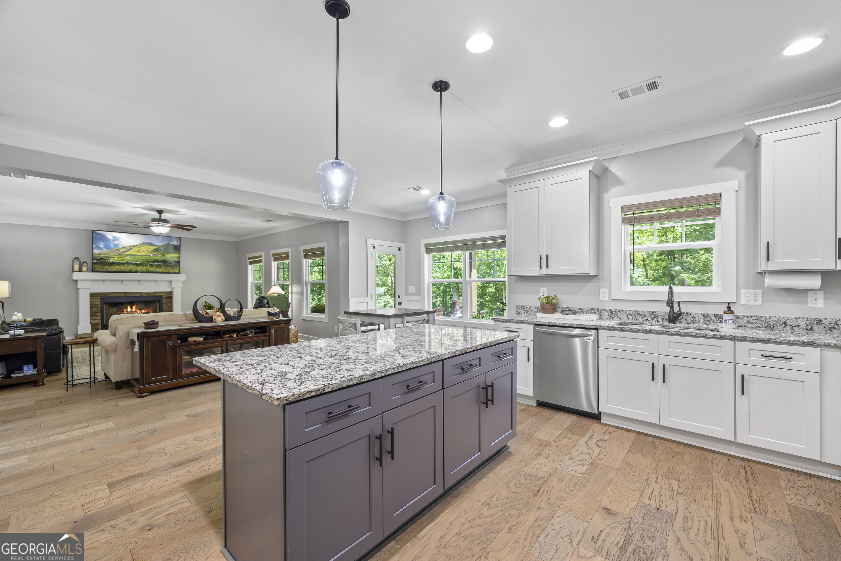 211 Blackthorn Road