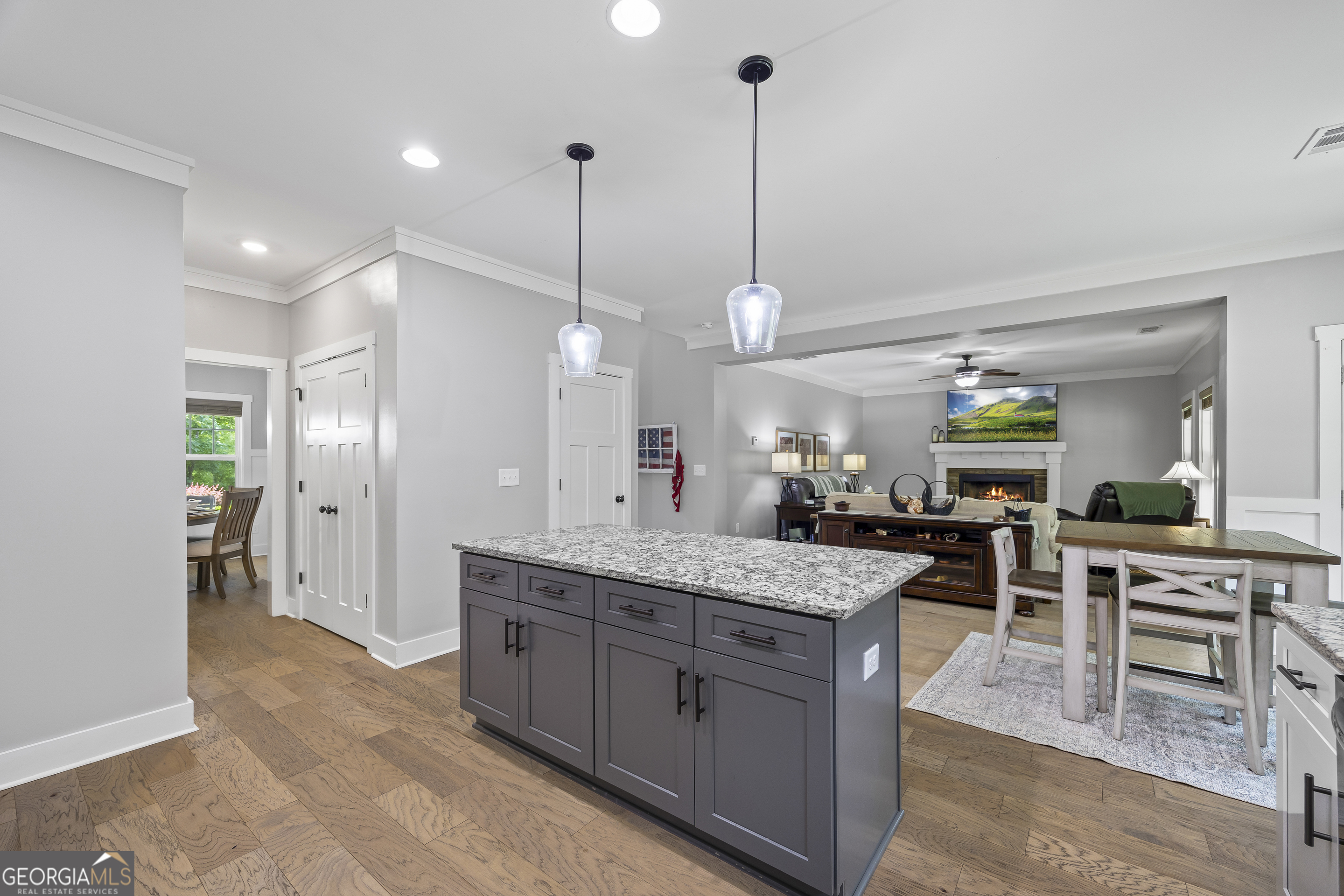 211 Blackthorn Road