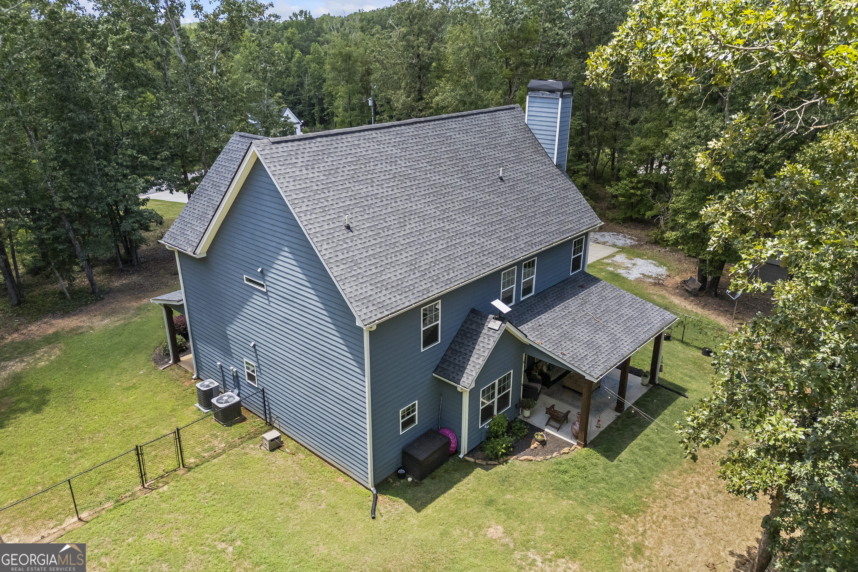 211 Blackthorn Road