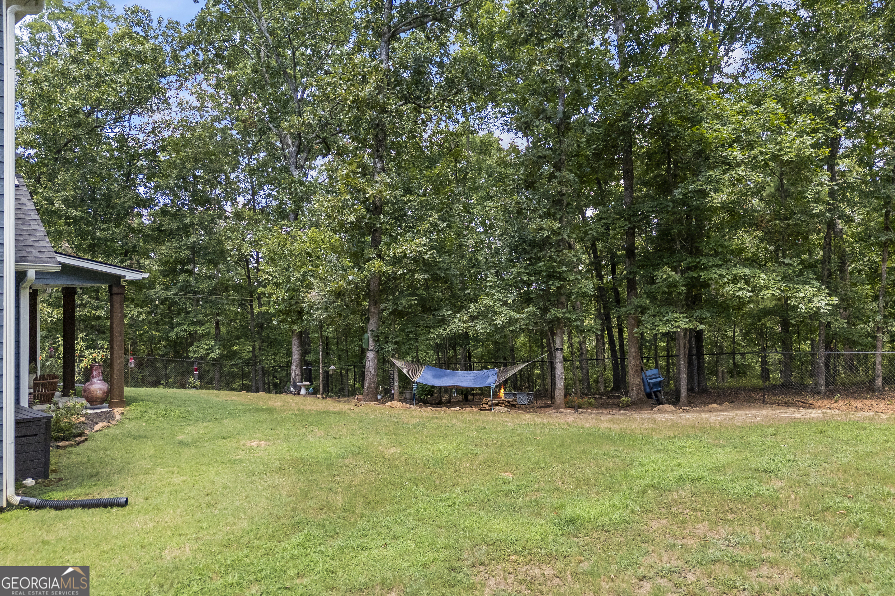 211 Blackthorn Road