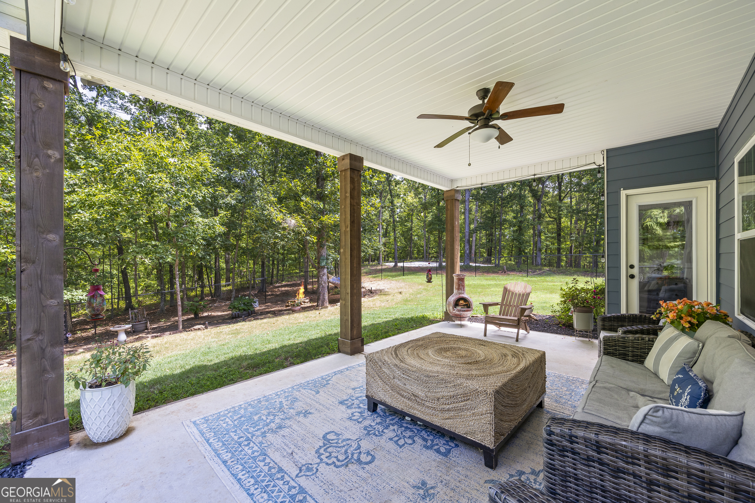 211 Blackthorn Road