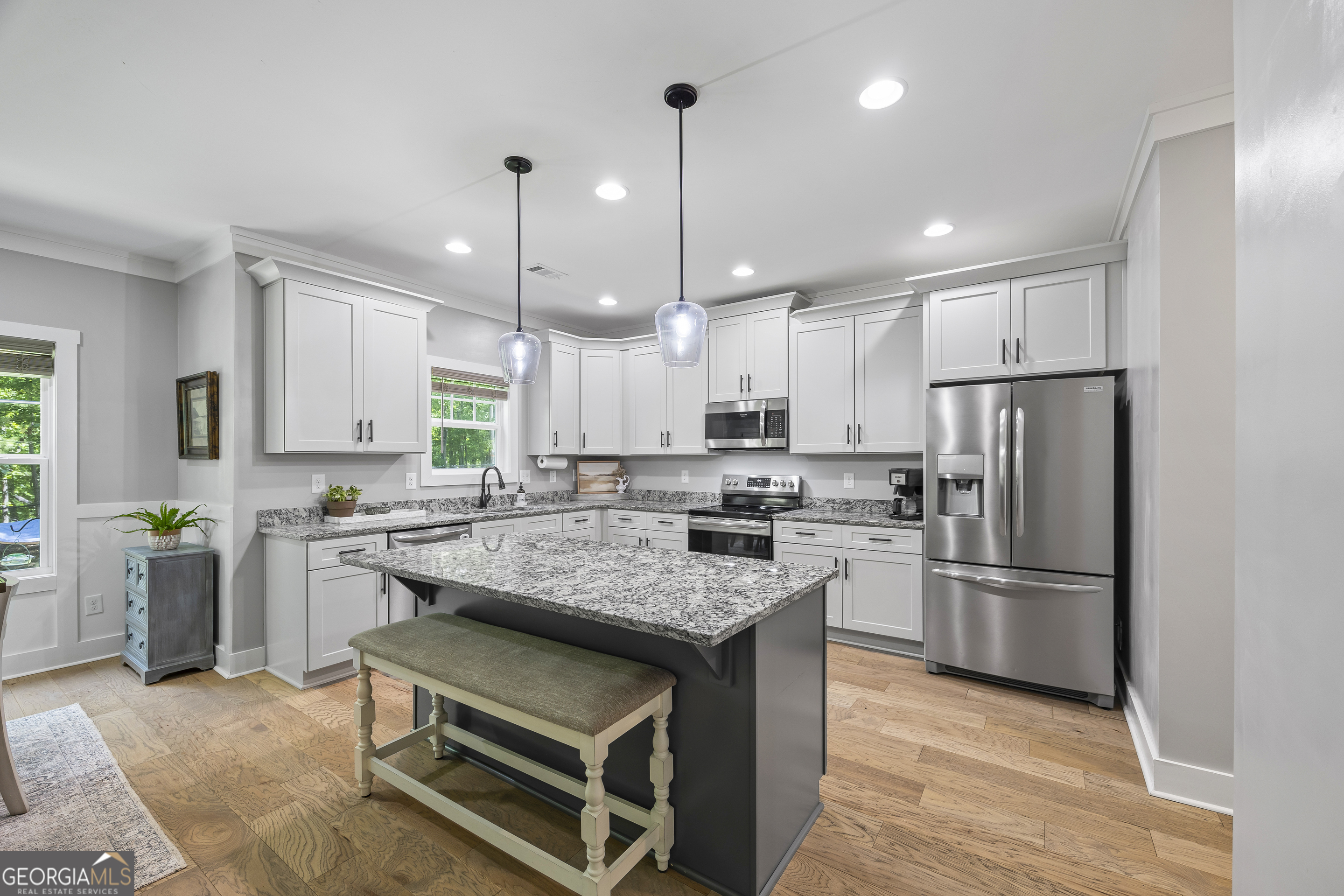211 Blackthorn Road