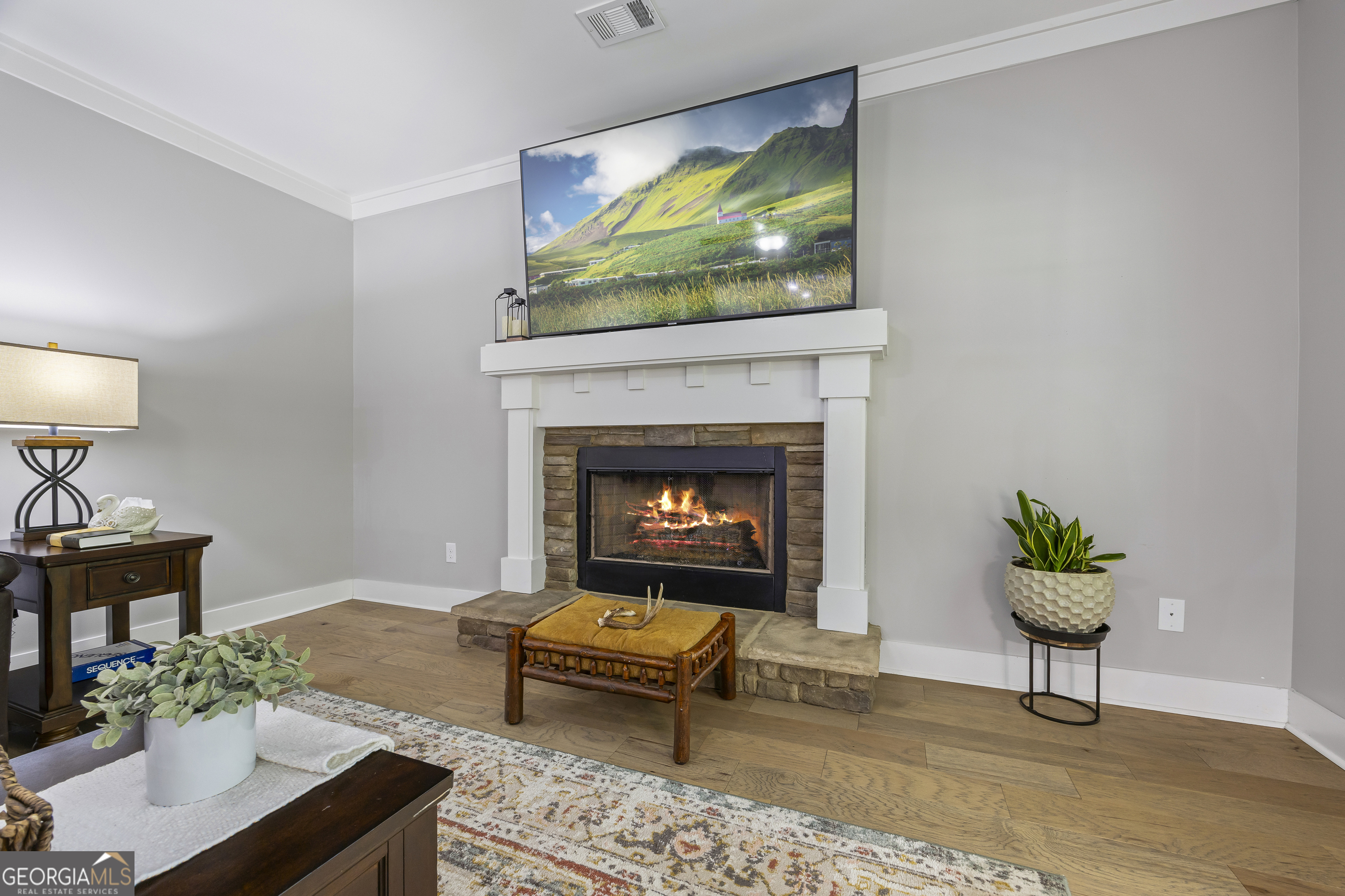 211 Blackthorn Road