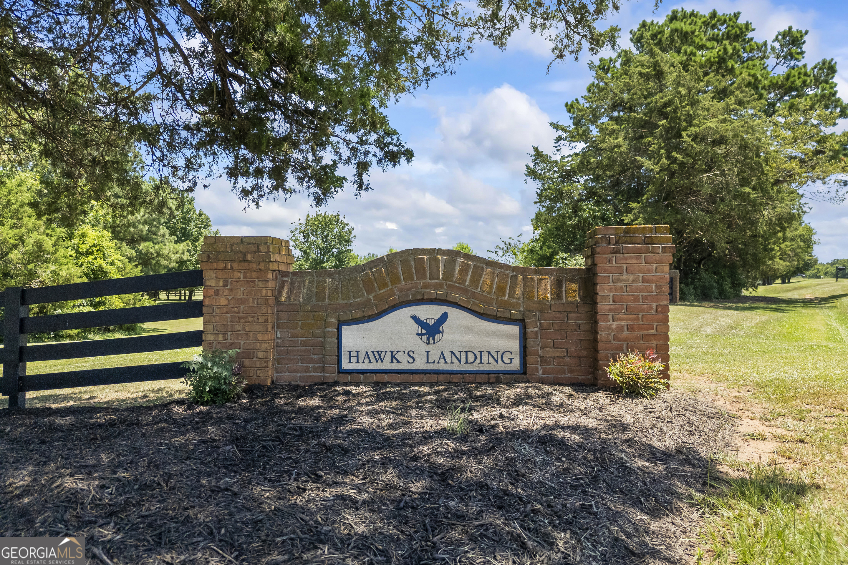 211 Blackthorn Road