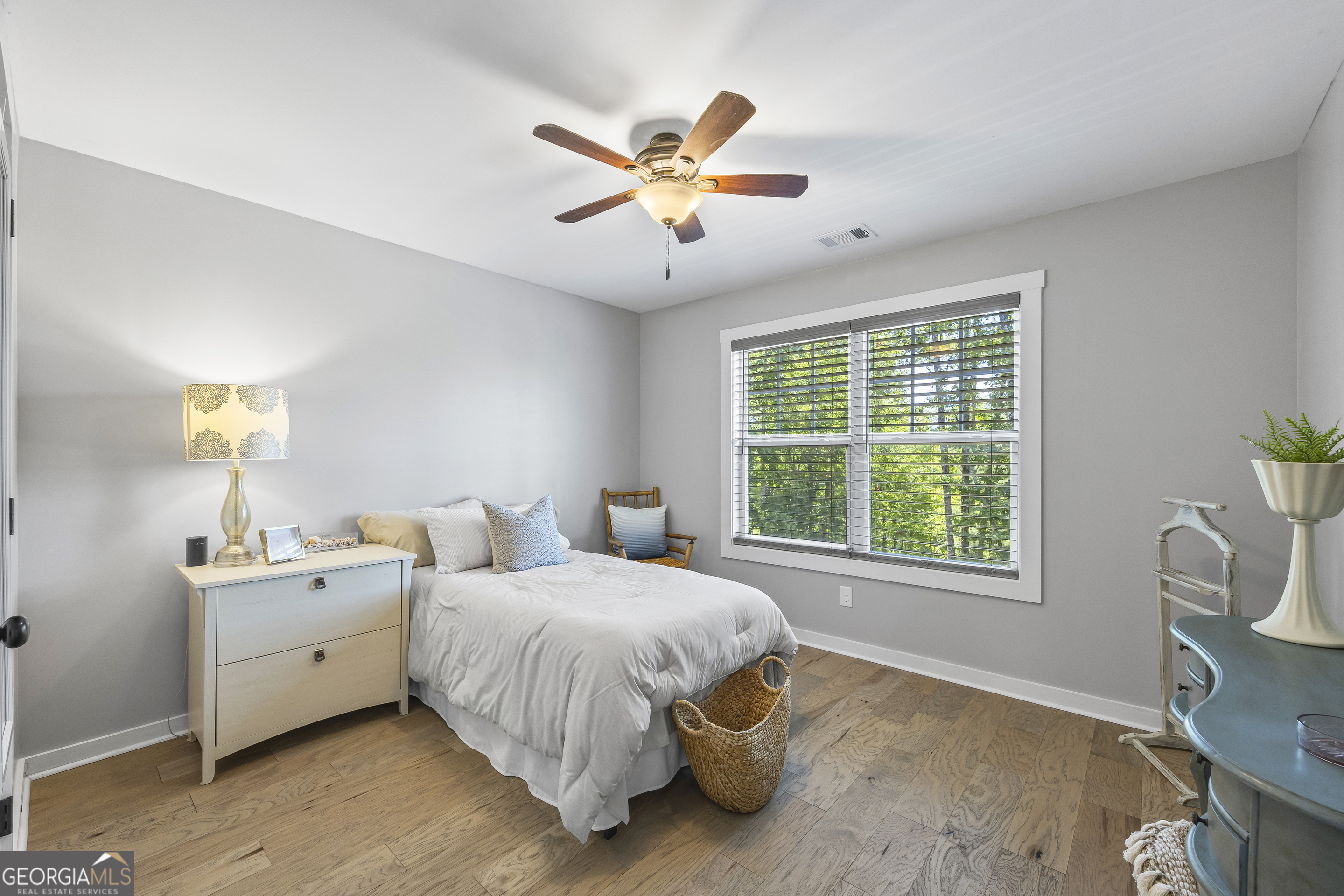 211 Blackthorn Road