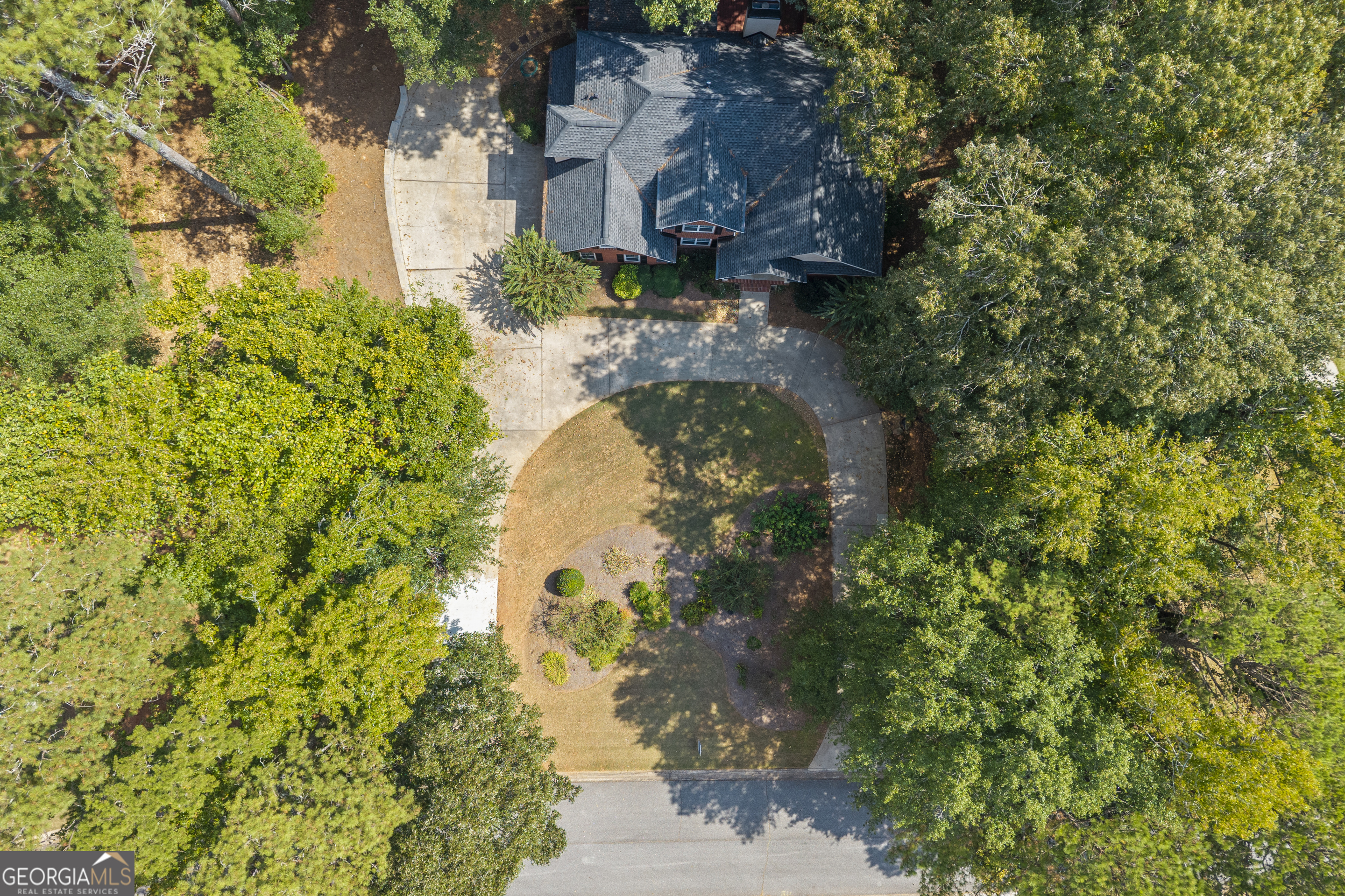 30 Joe Lee Drive