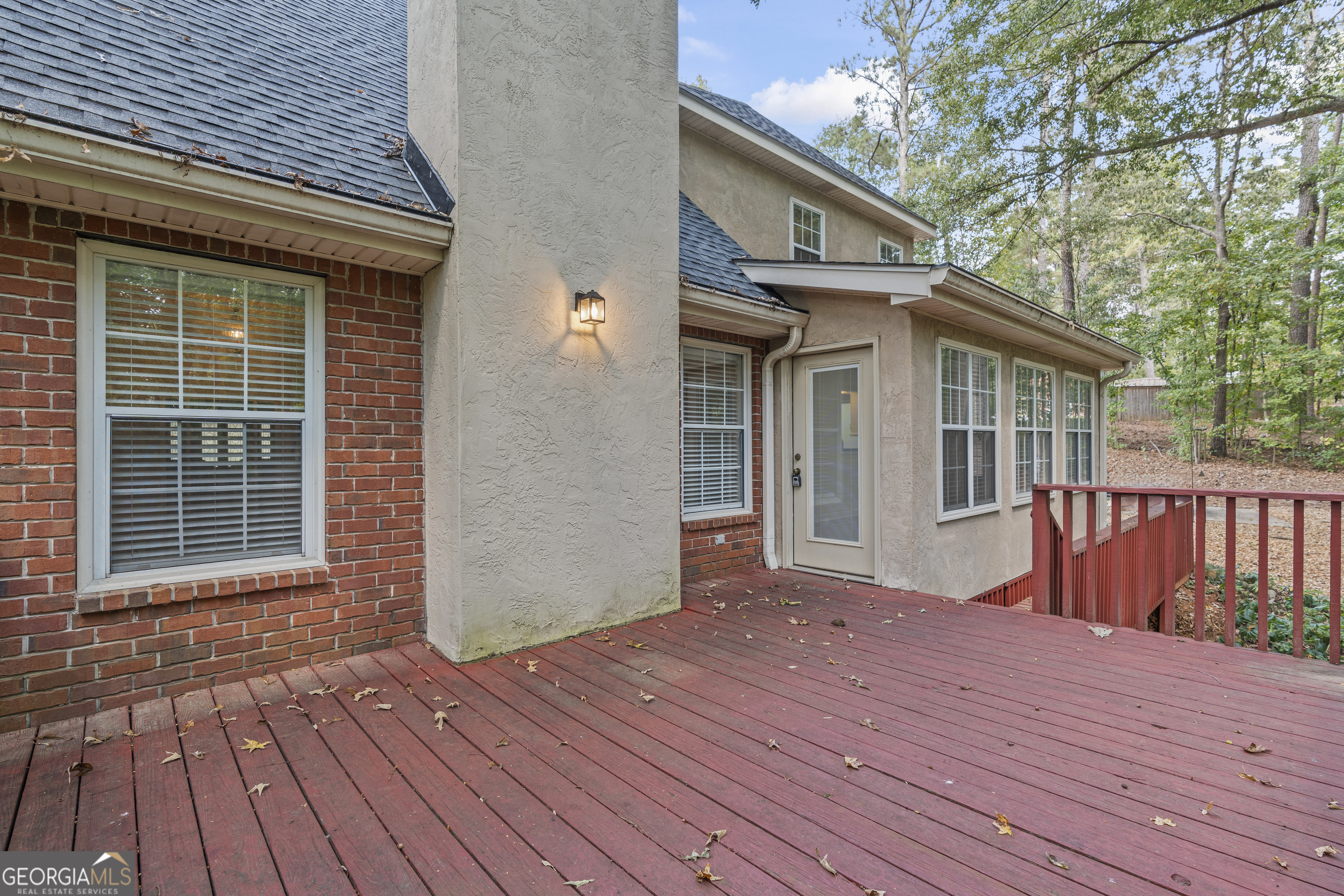 30 Joe Lee Drive