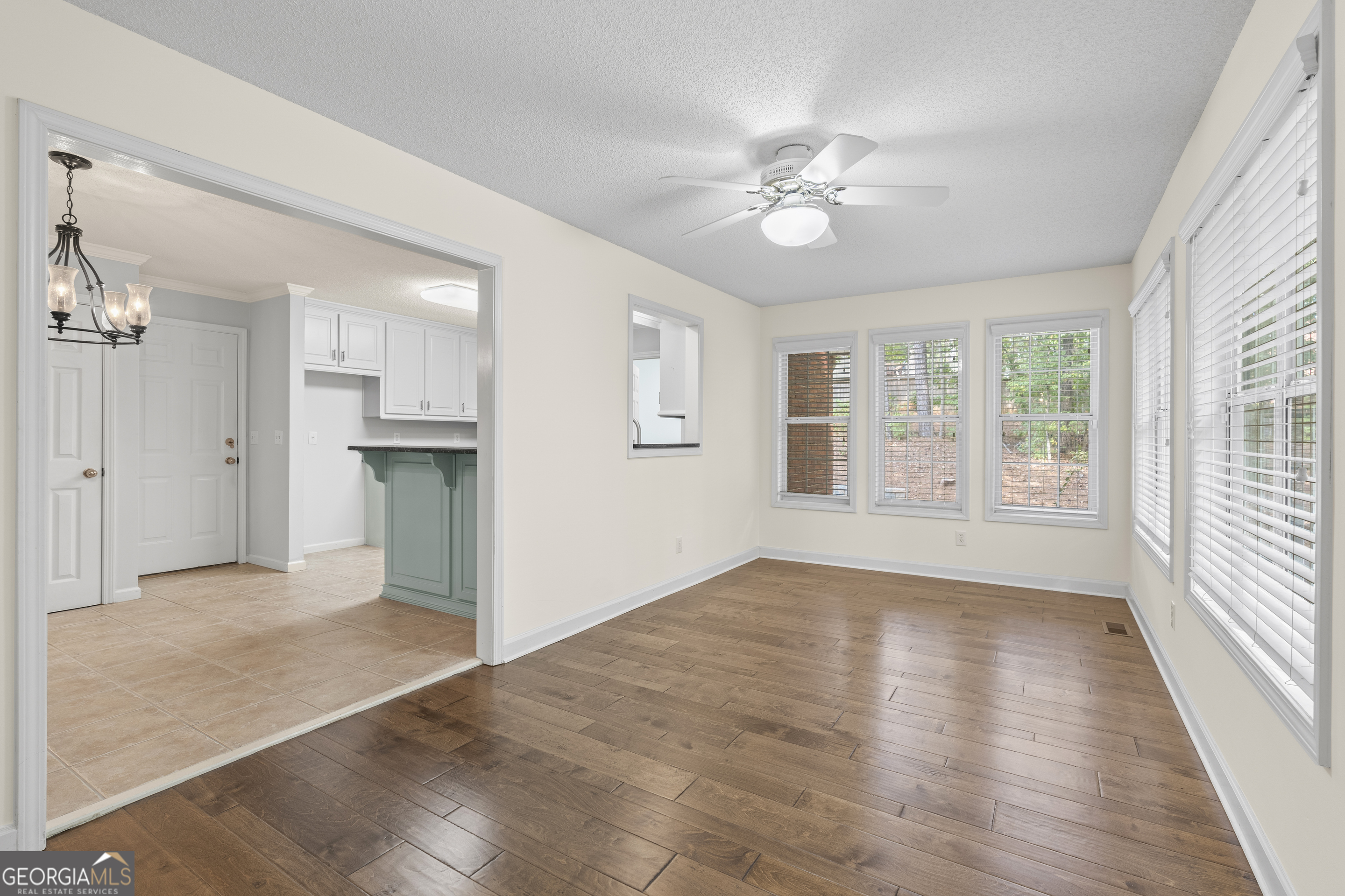 30 Joe Lee Drive