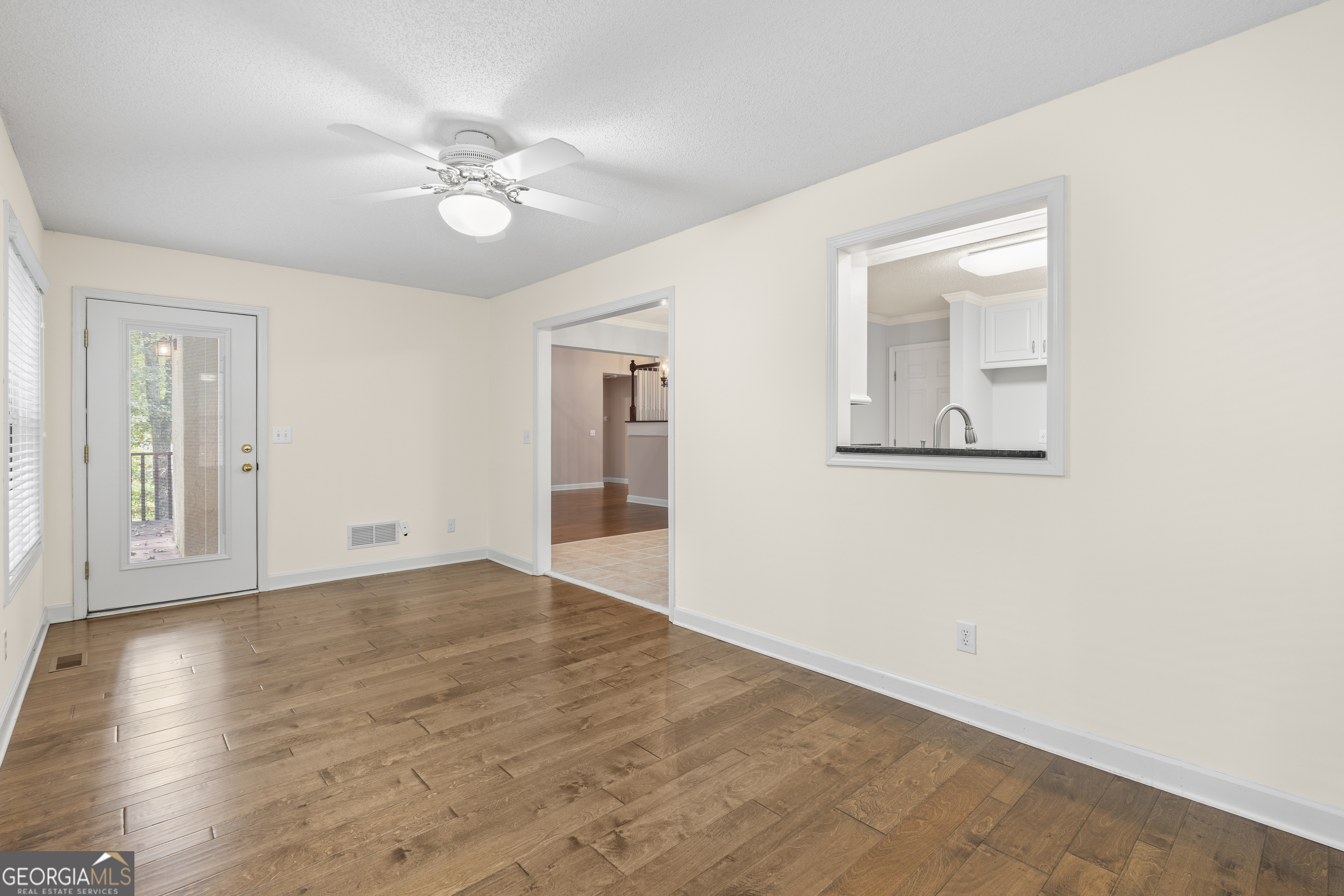 30 Joe Lee Drive