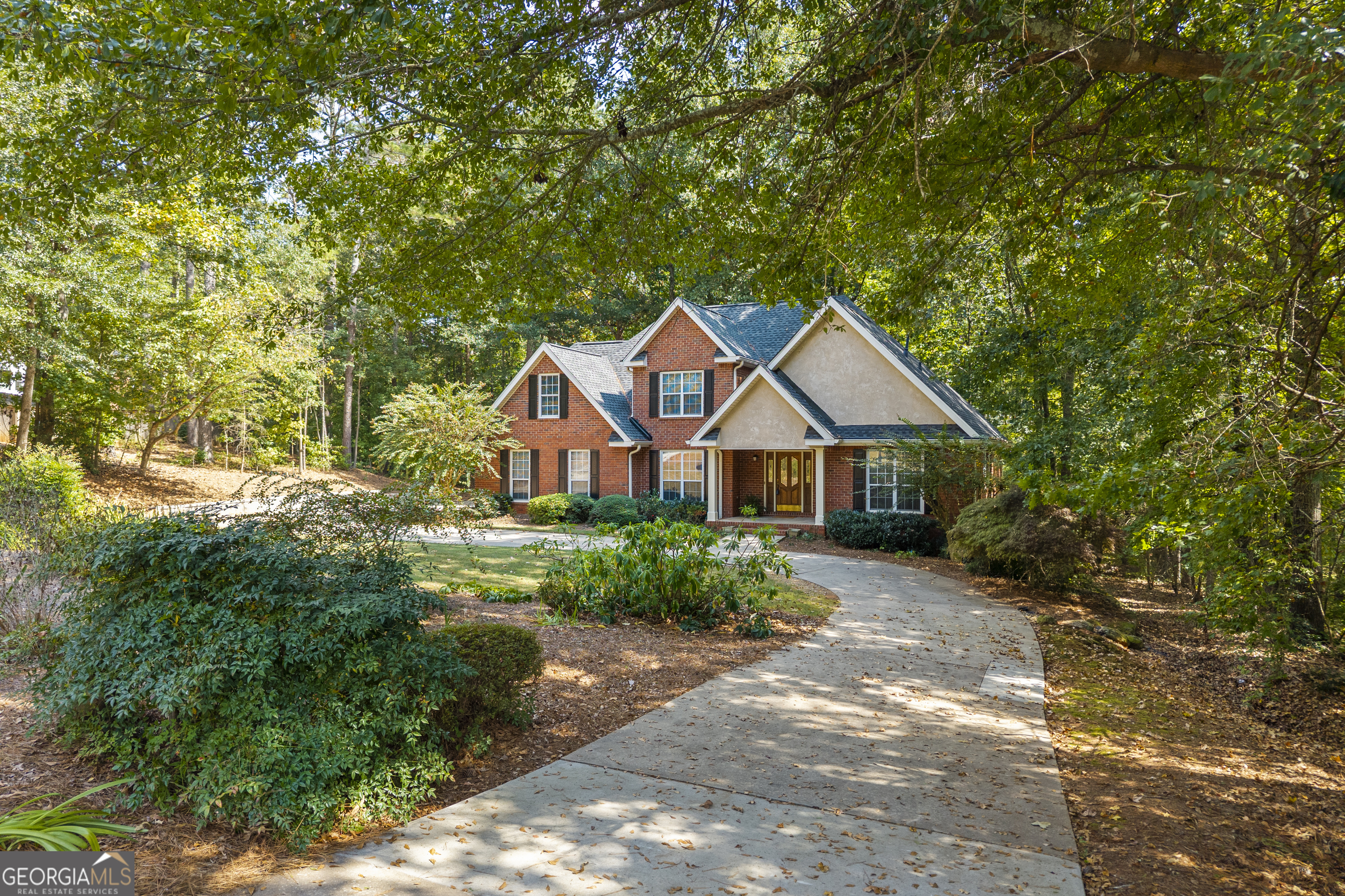 30 Joe Lee Drive