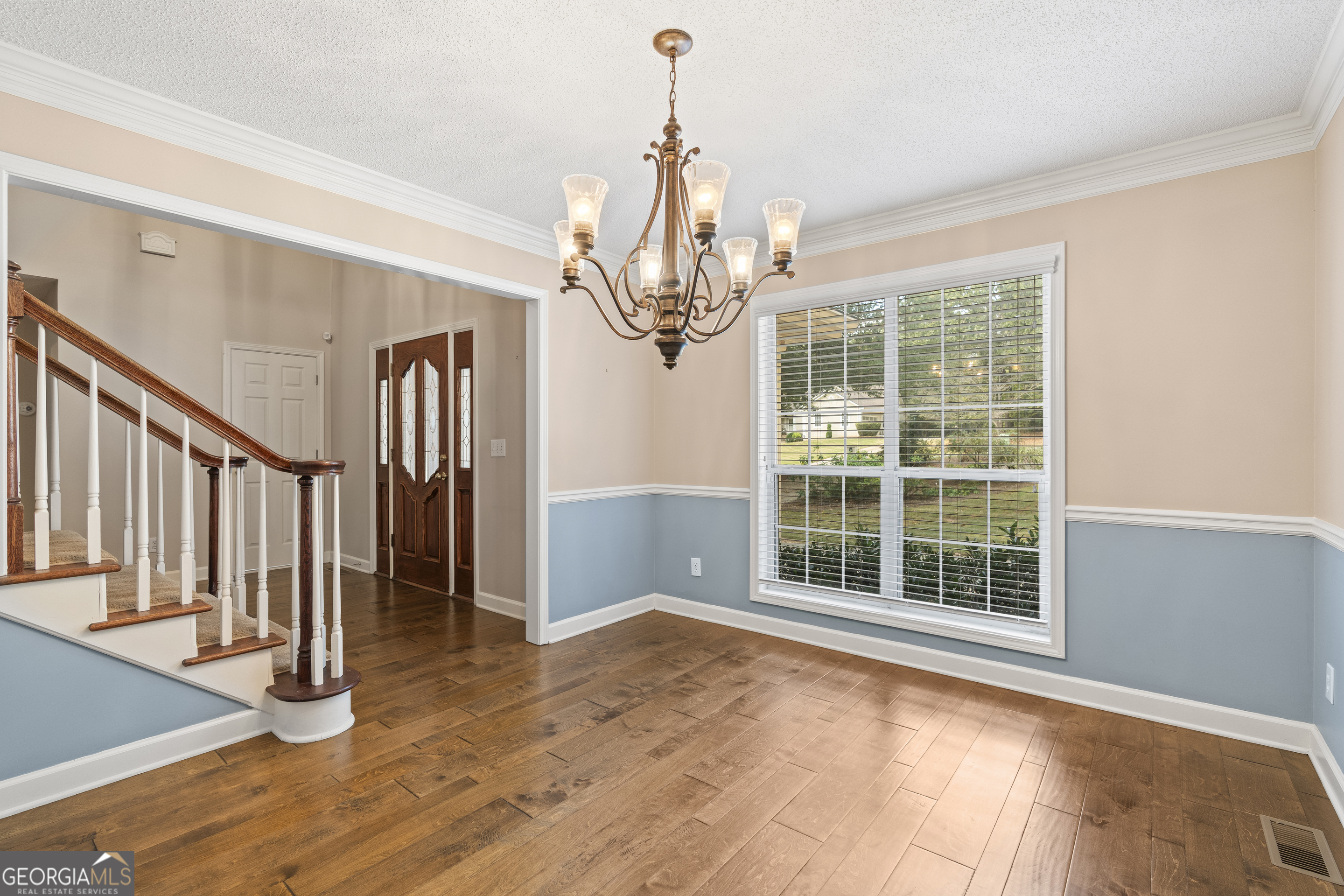 30 Joe Lee Drive