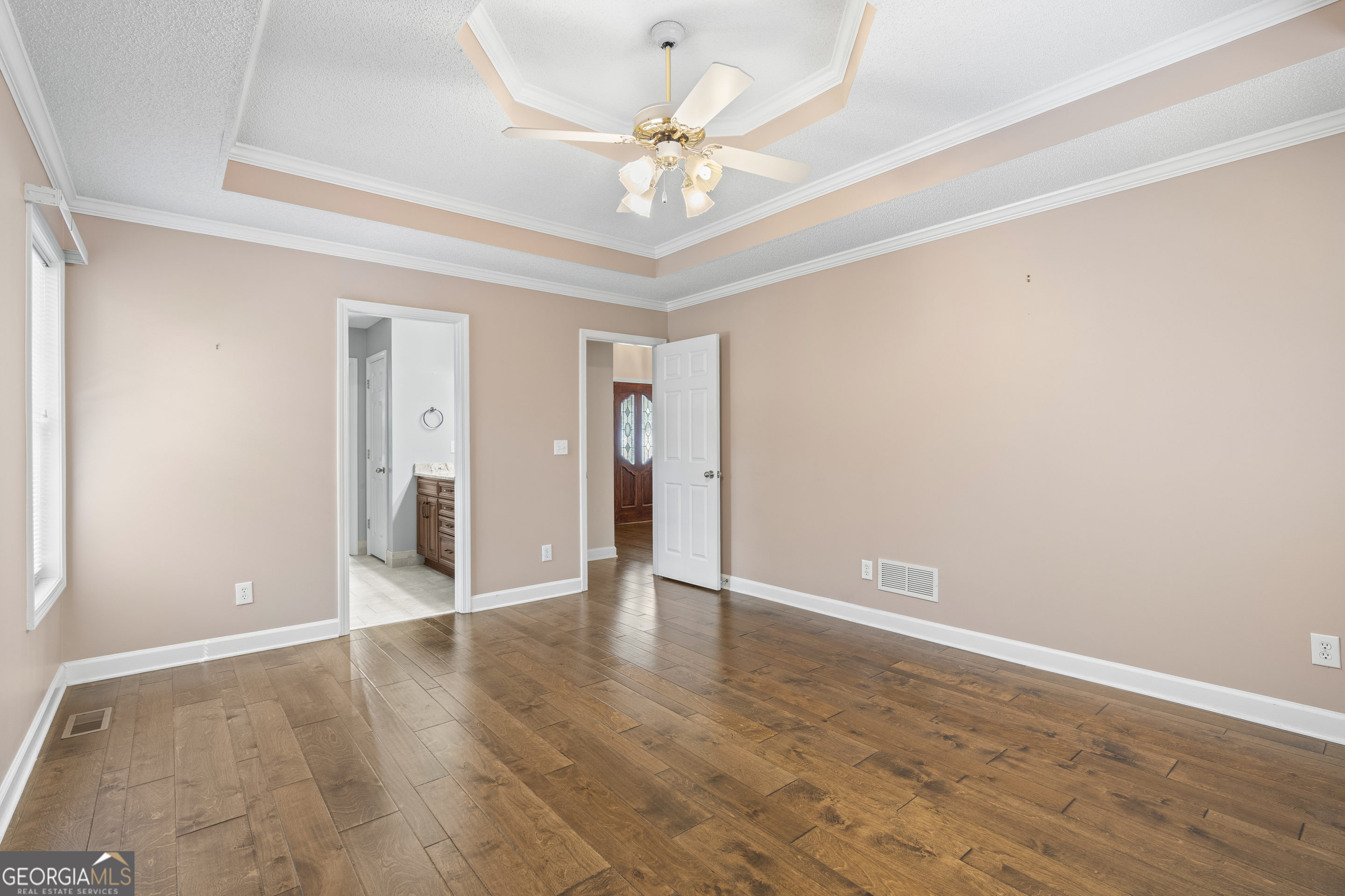 30 Joe Lee Drive
