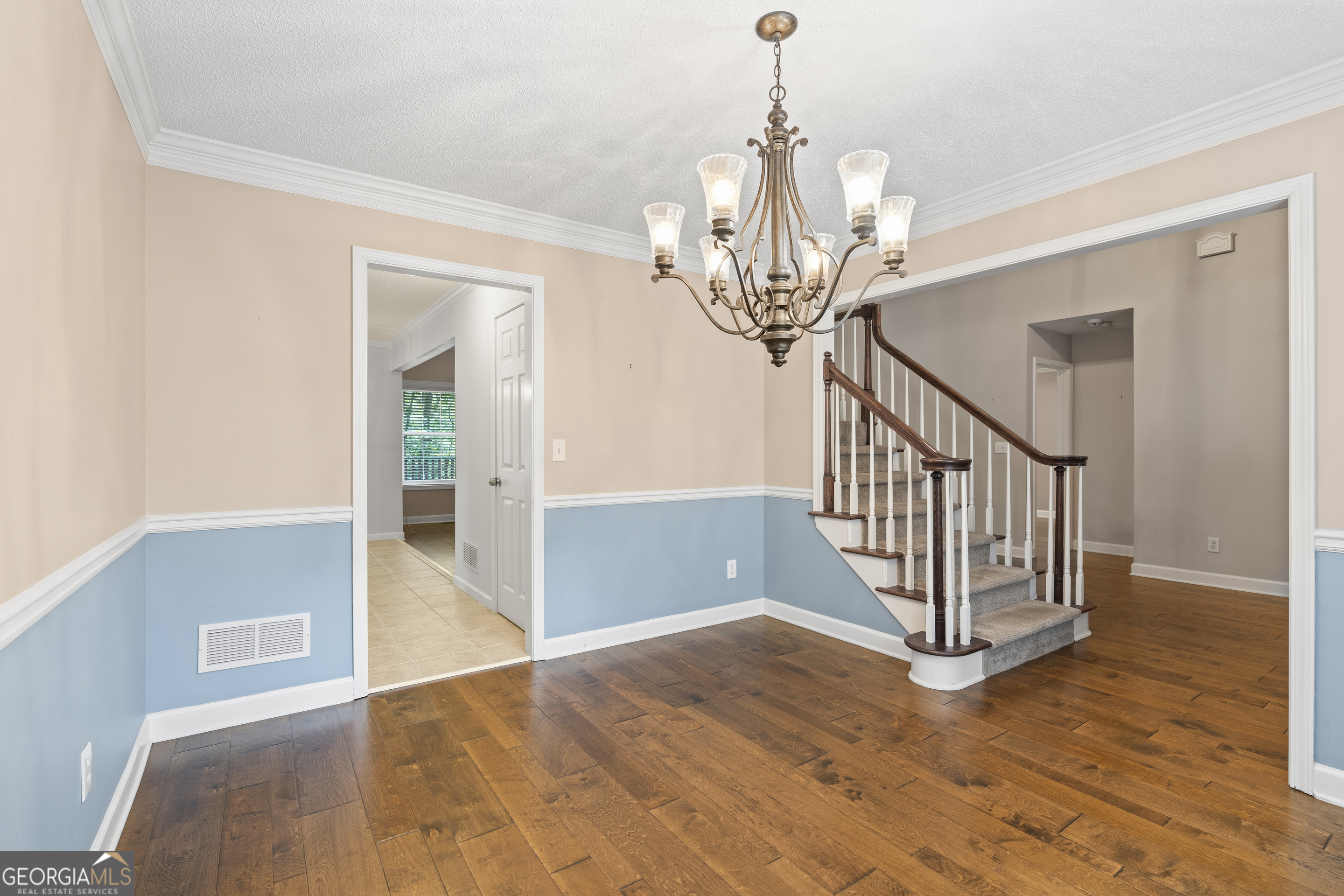 30 Joe Lee Drive