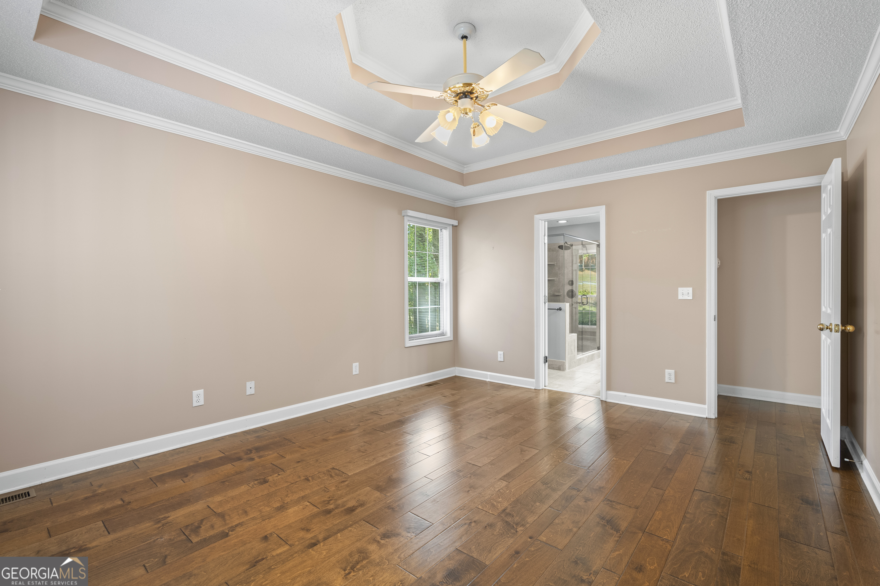 30 Joe Lee Drive
