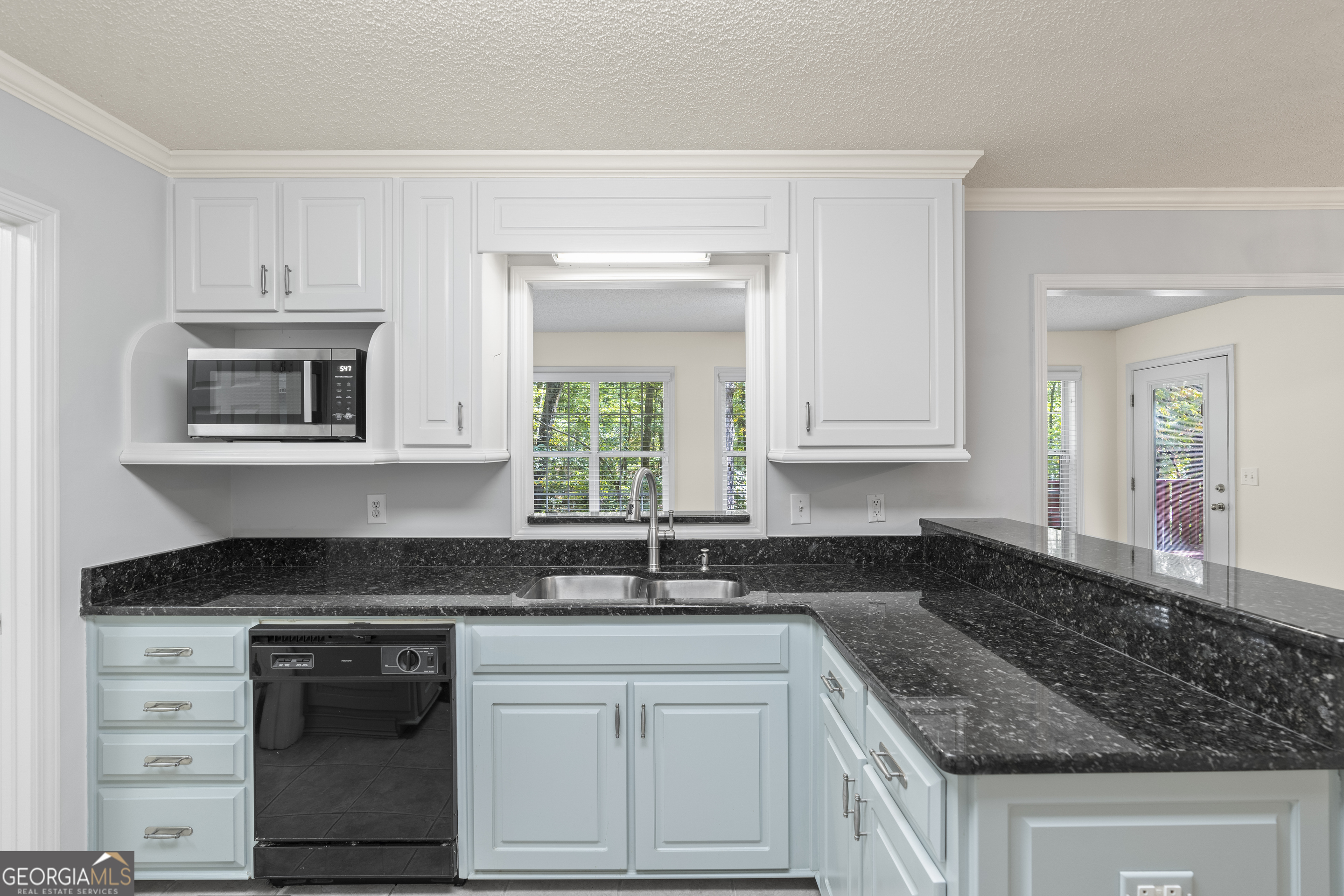 30 Joe Lee Drive