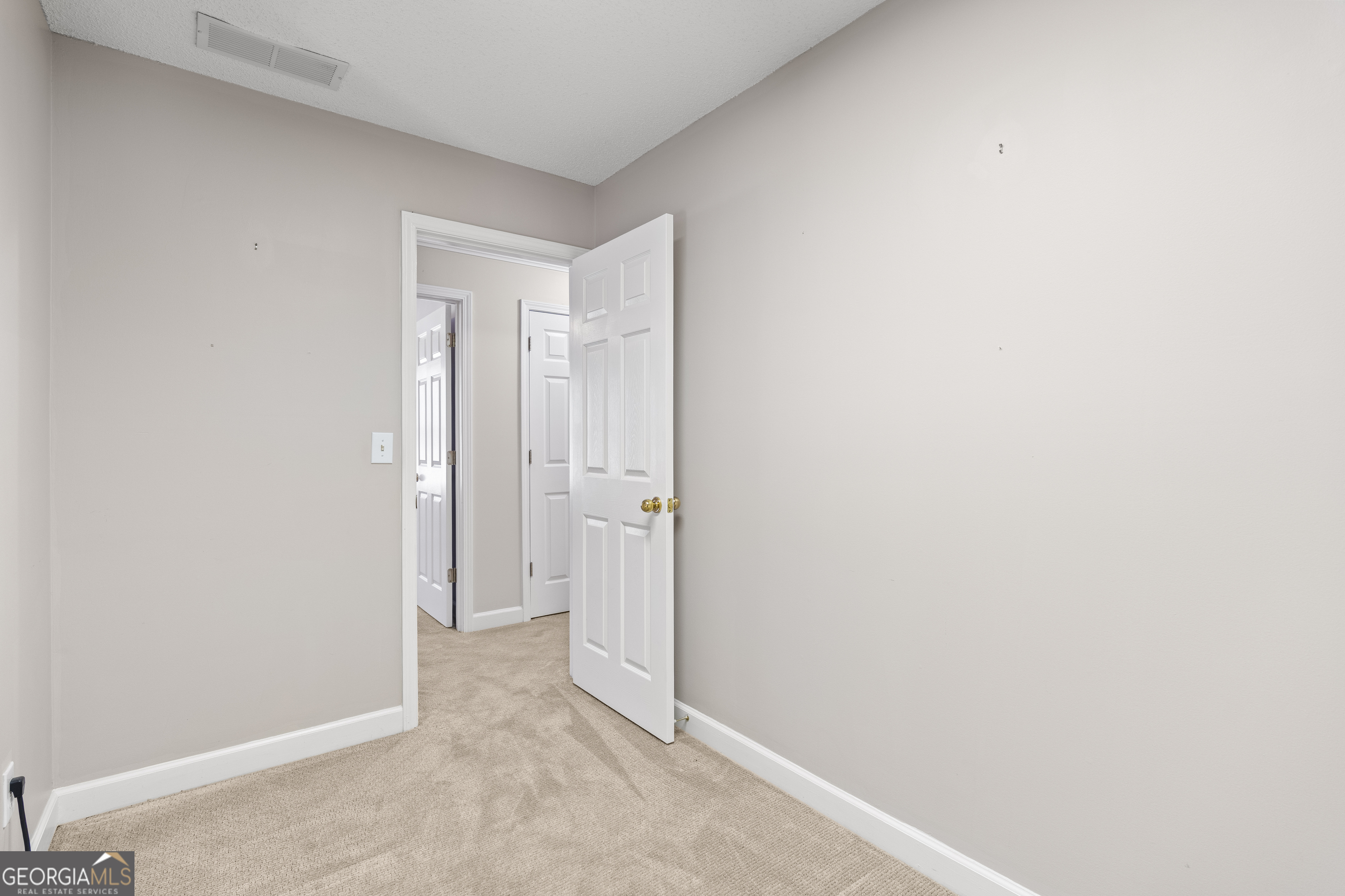 30 Joe Lee Drive
