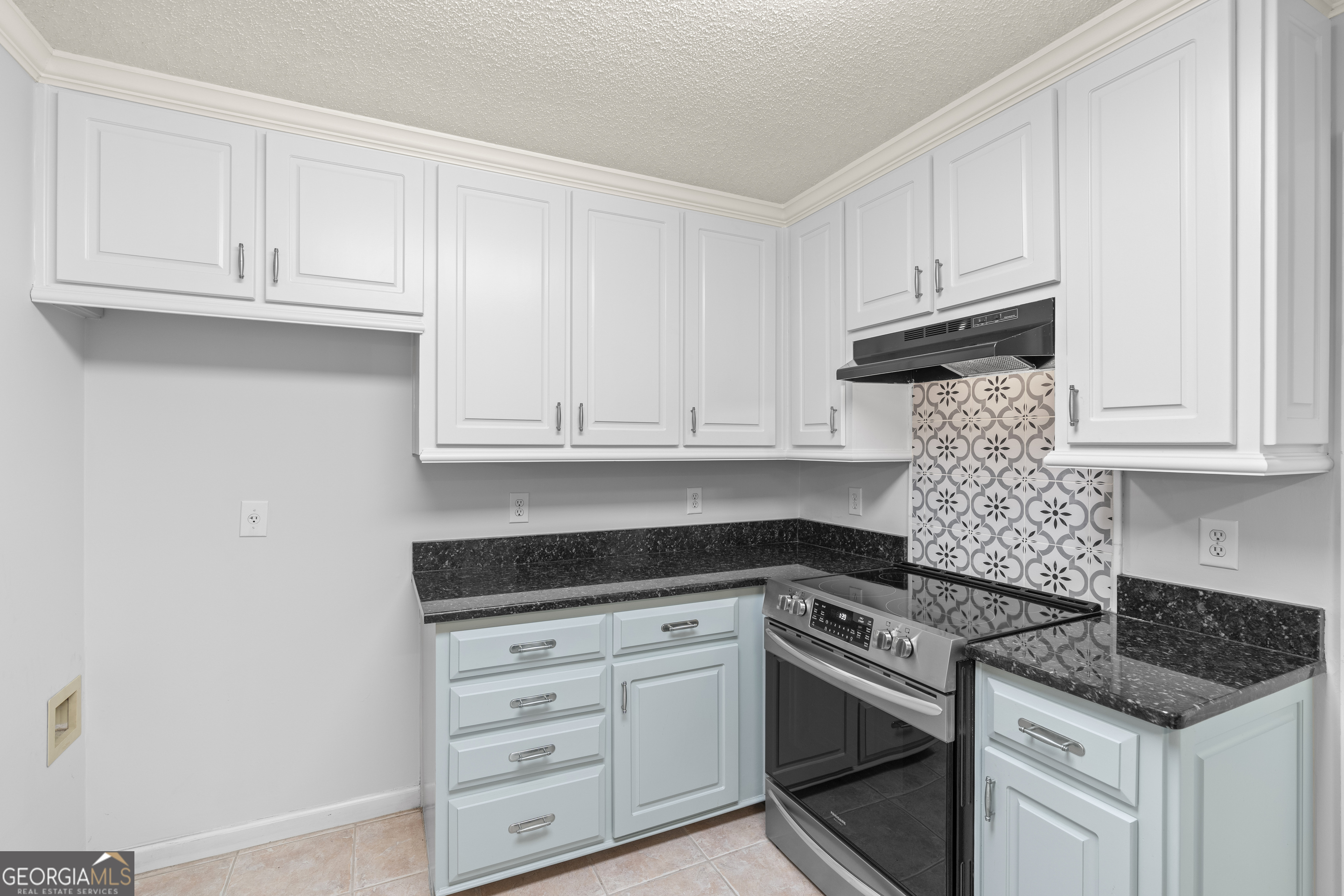 30 Joe Lee Drive