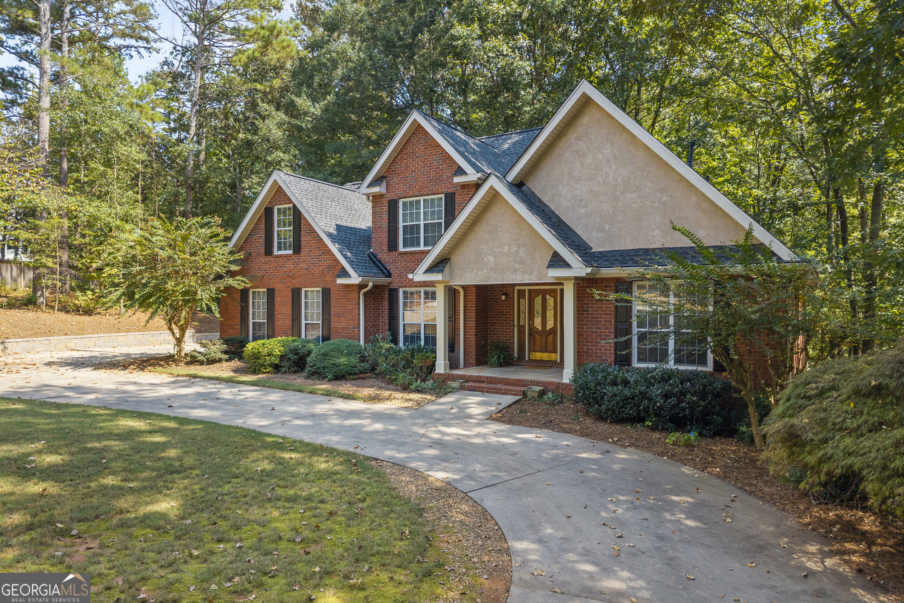 30 Joe Lee Drive