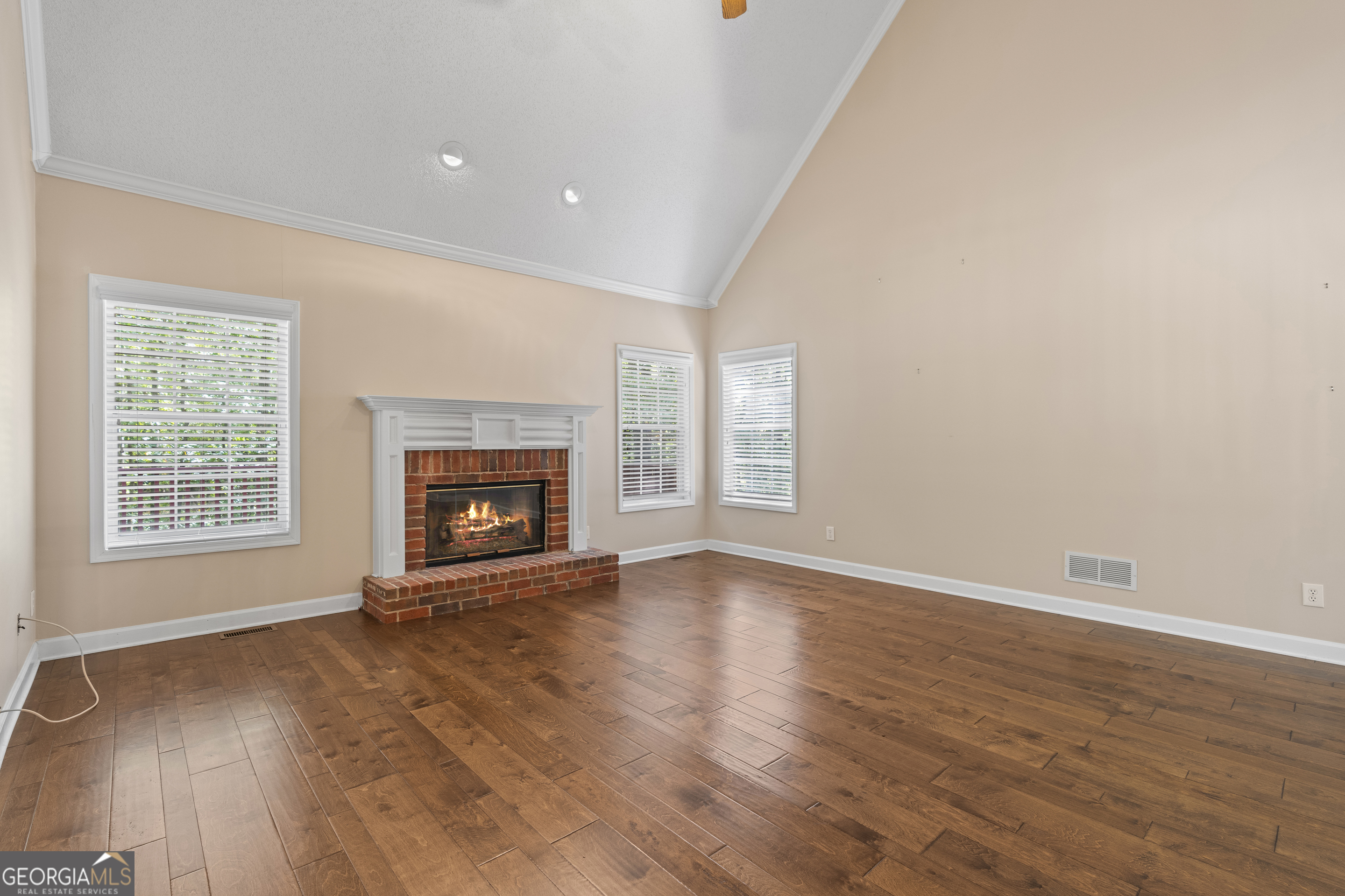 30 Joe Lee Drive
