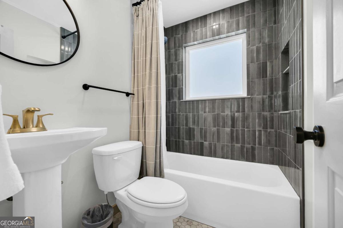 330 Pine Needle Road