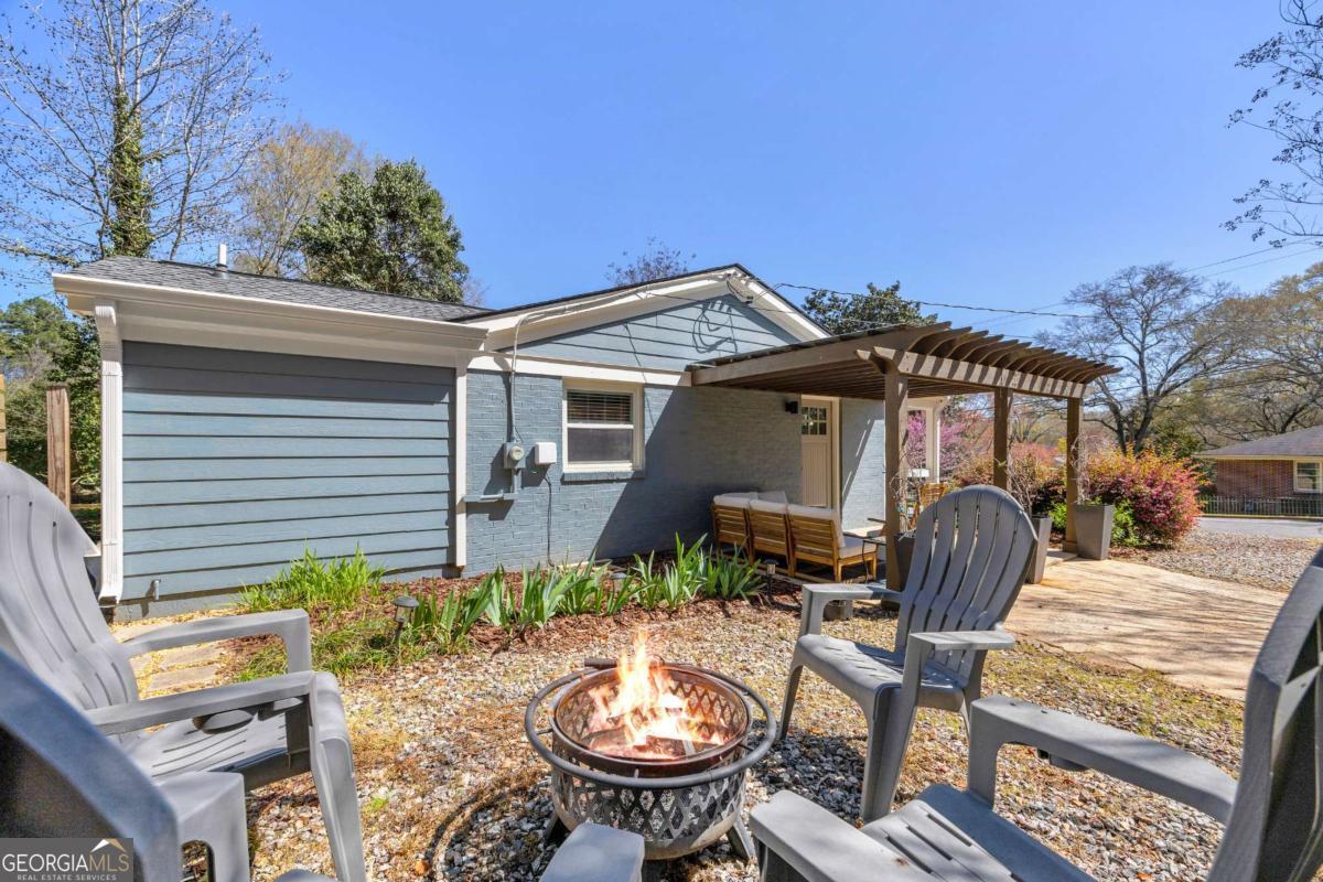 330 Pine Needle Road