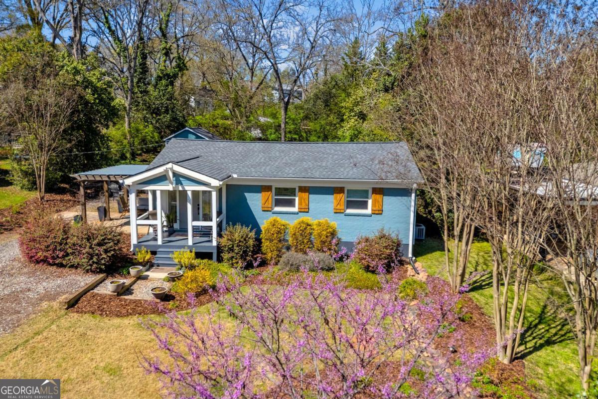 330 Pine Needle Road