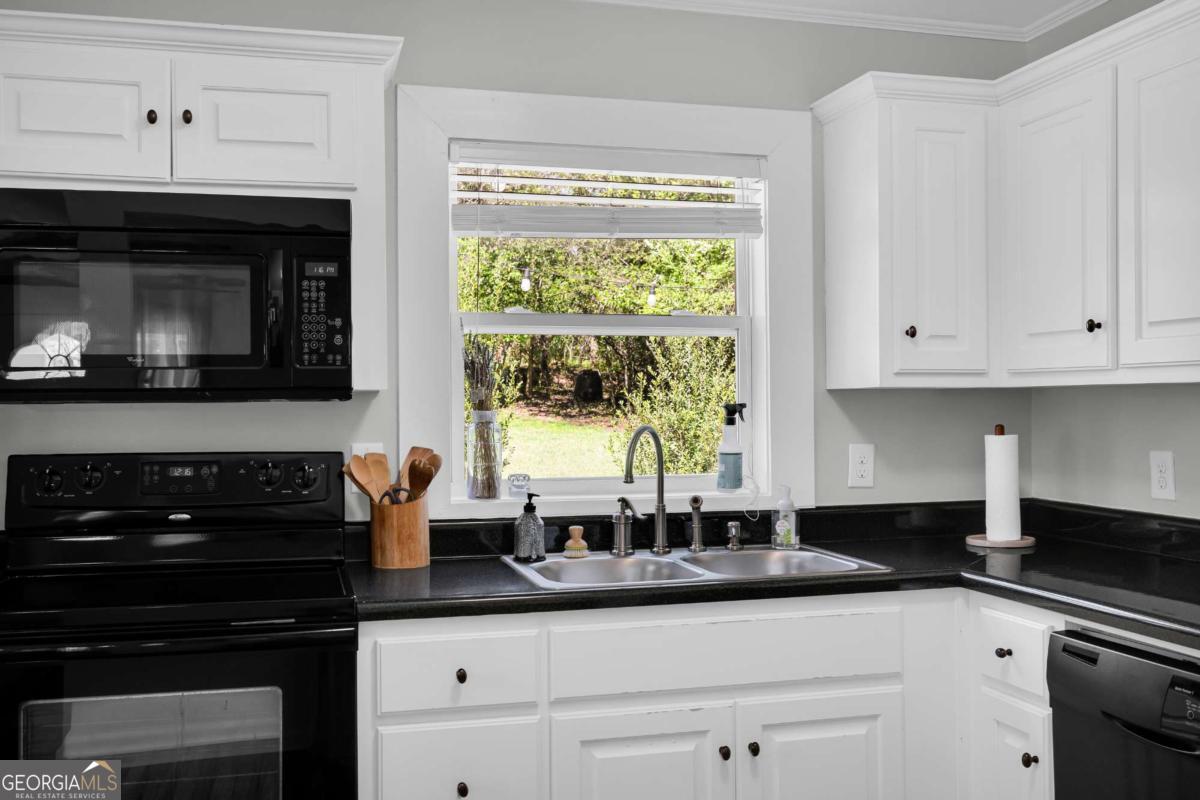 330 Pine Needle Road