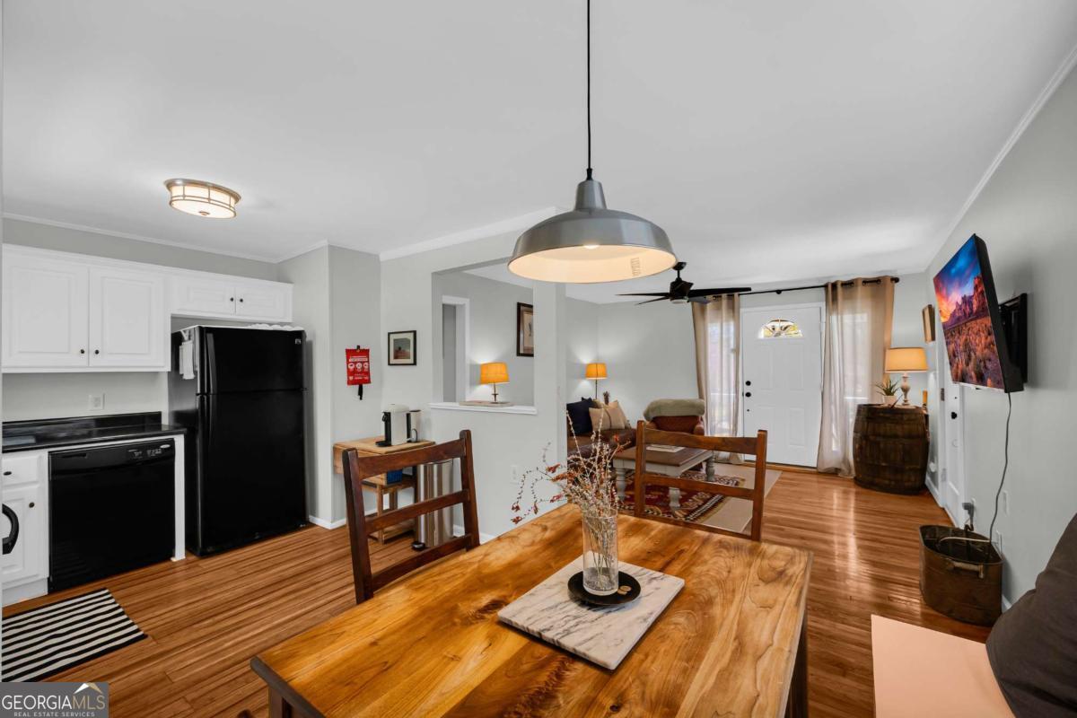 330 Pine Needle Road