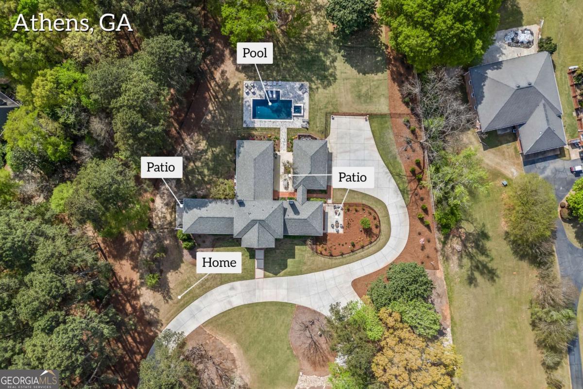 1900 Crystal Hills Drive