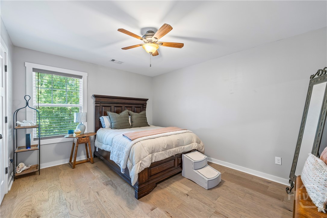 211 Blackthorn Road