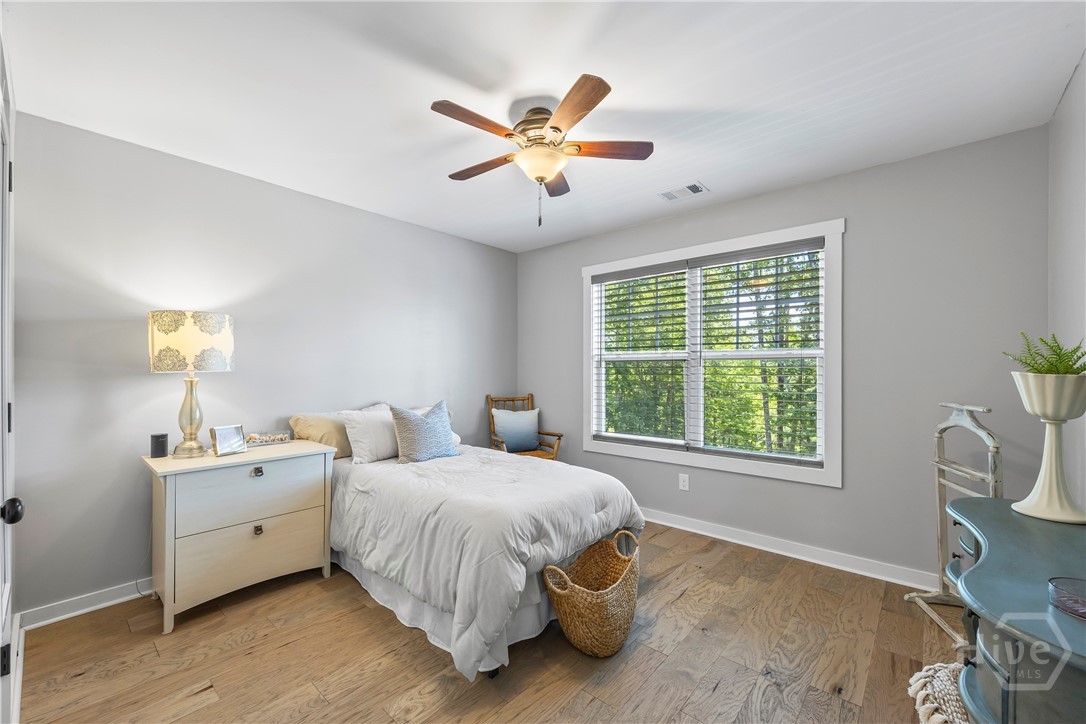 211 Blackthorn Road