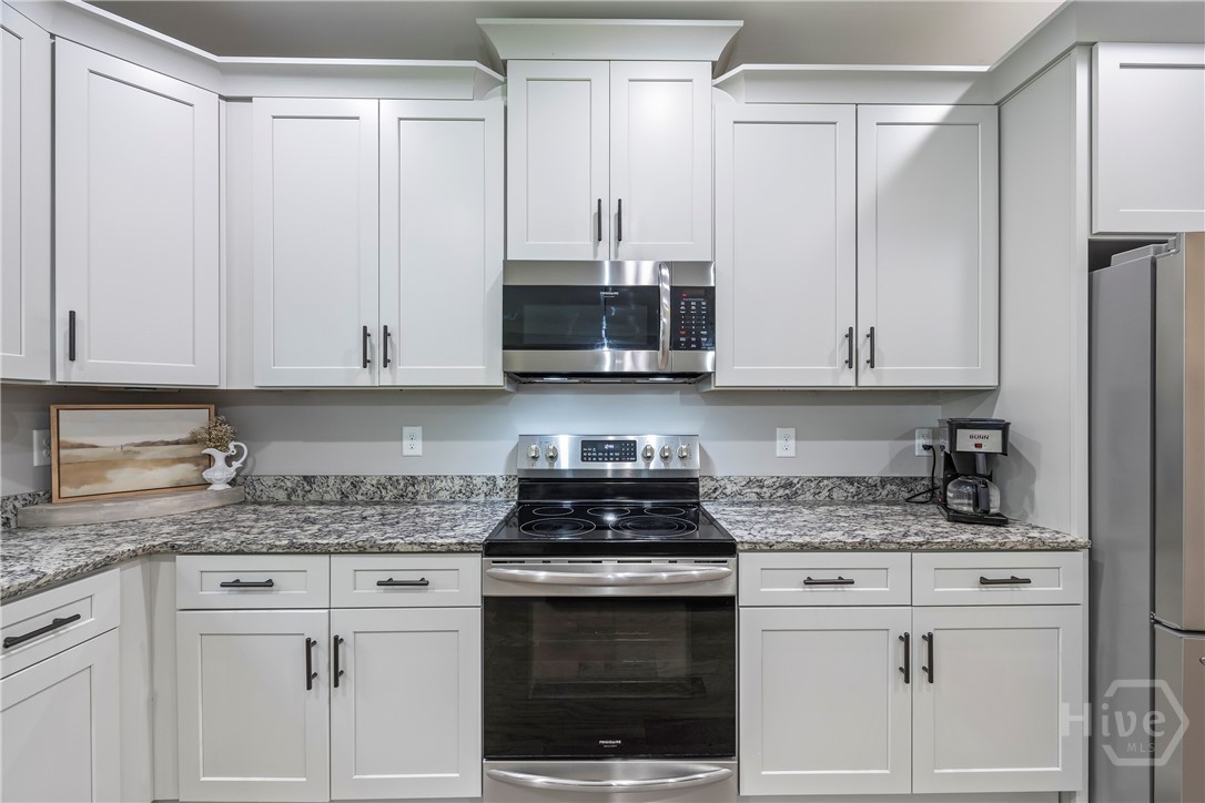 211 Blackthorn Road