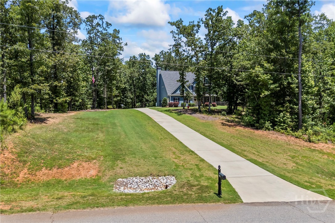 211 Blackthorn Road