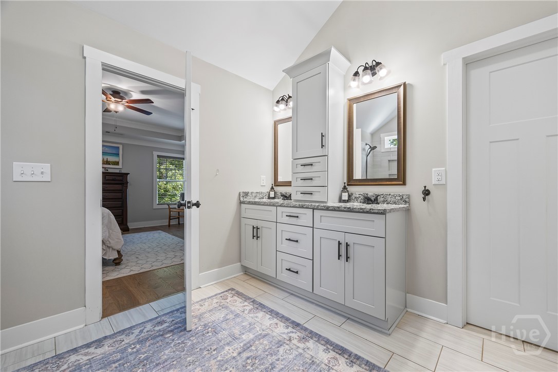 211 Blackthorn Road