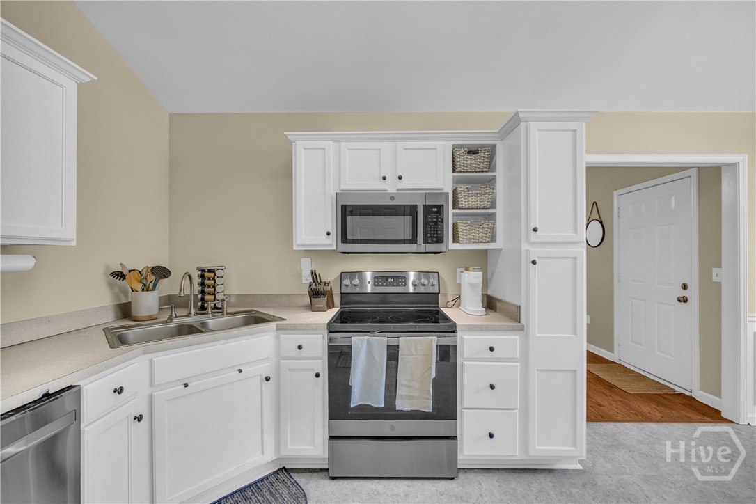 145 Cedar Rock Trace