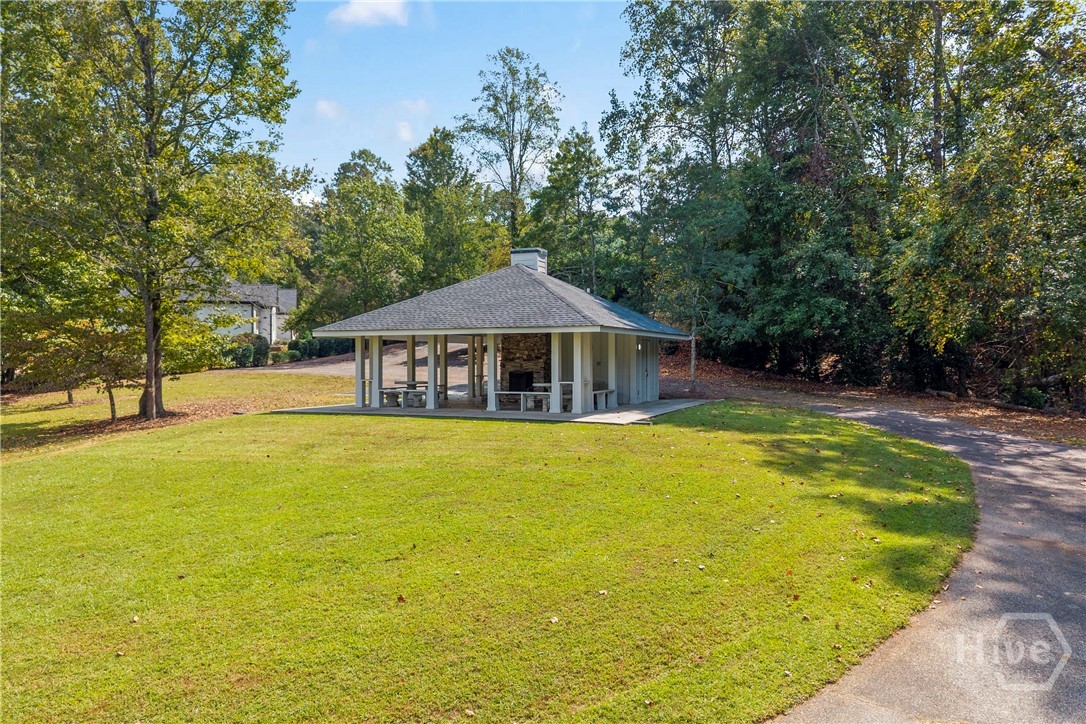 30 Joe Lee Drive