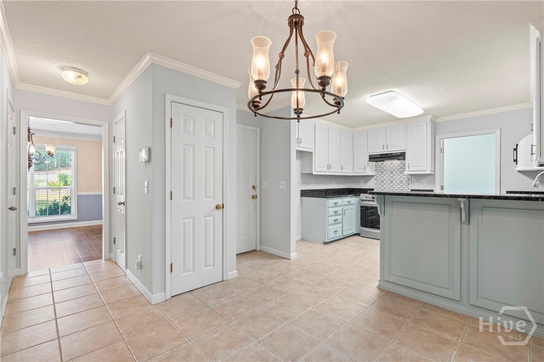 30 Joe Lee Drive
