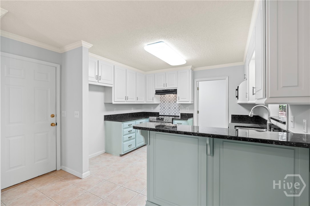 30 Joe Lee Drive