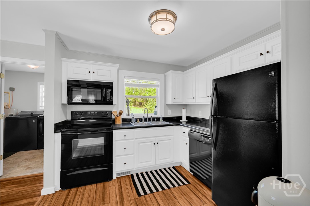 330 Pine Needle Road