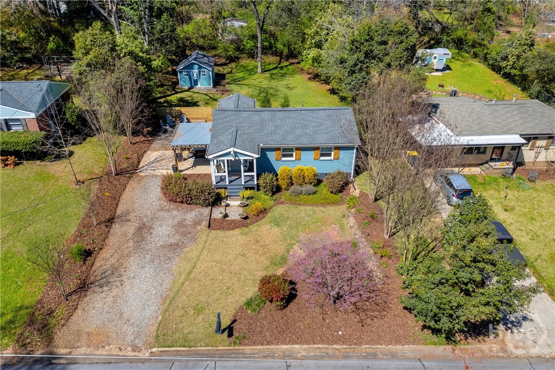 330 Pine Needle Road