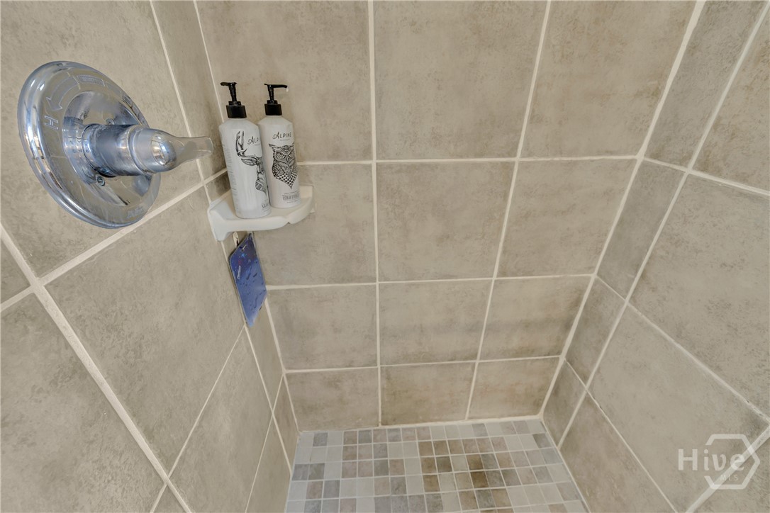 1330 Crooked Creek Road