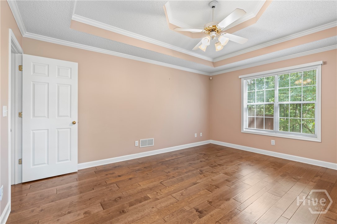 30 Joe Lee Drive