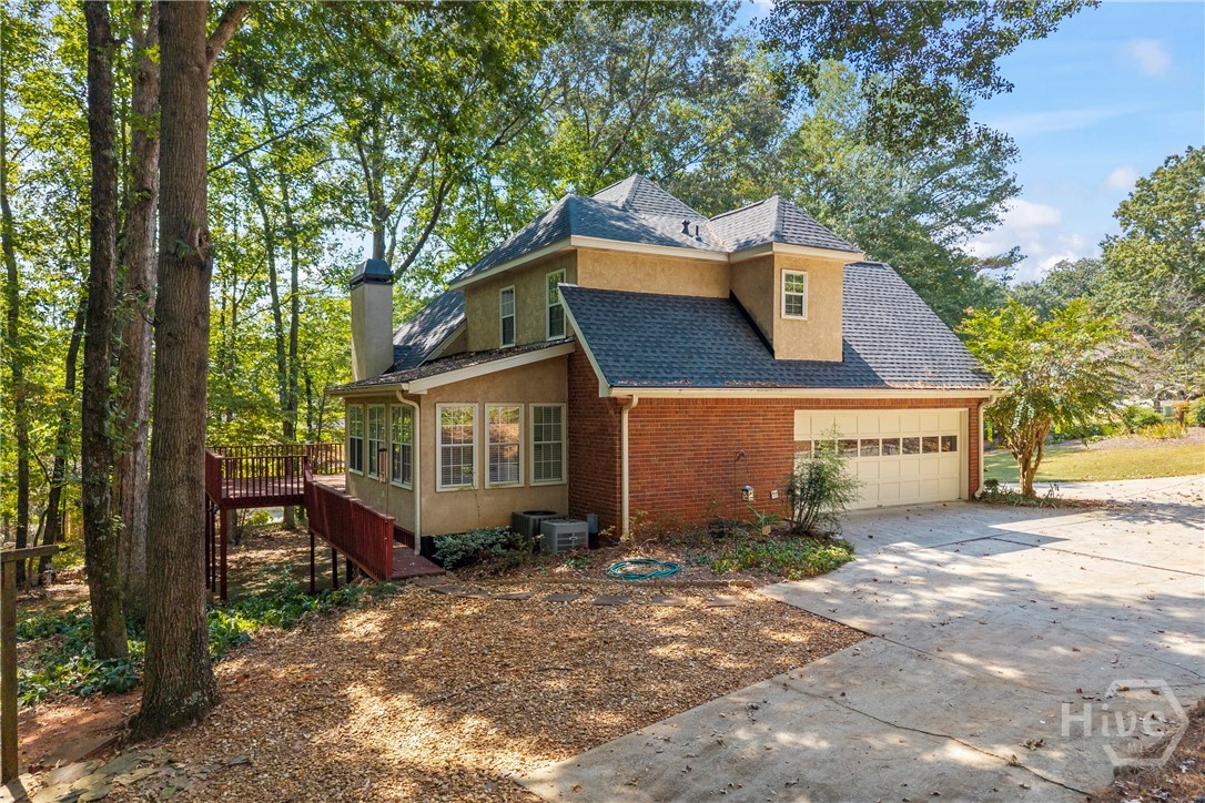 30 Joe Lee Drive