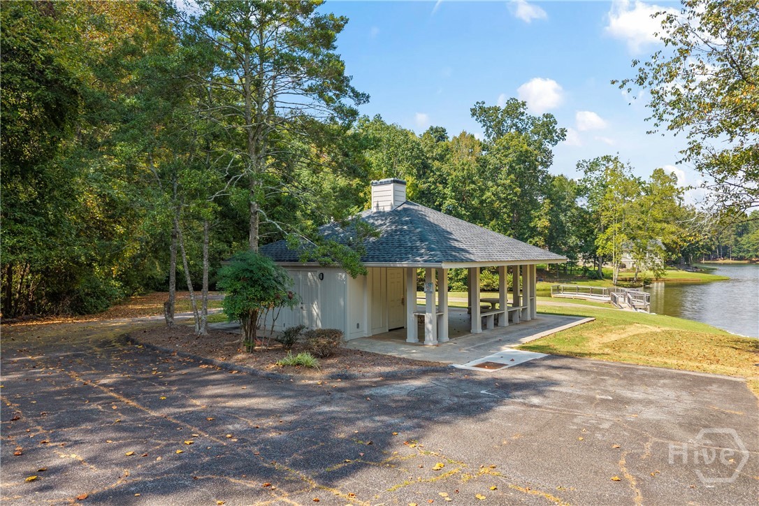 30 Joe Lee Drive